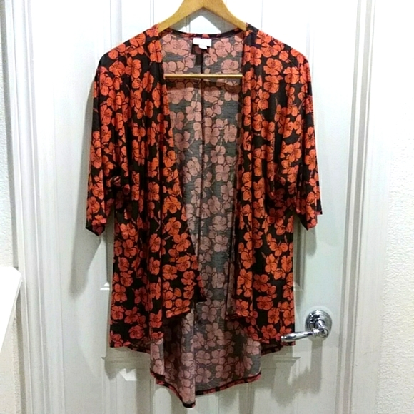 LuLaRoe Tops - NWOT Lularoe Hibiscus Monroe